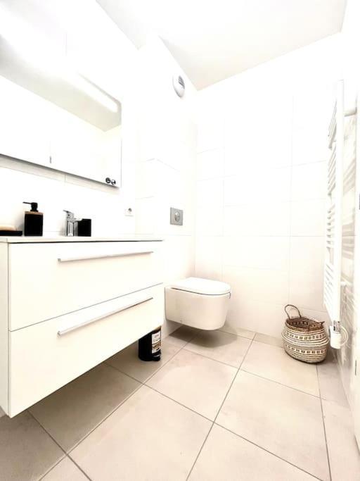 Appartement Neuf Avec Terrasse Saint-Florent  Eksteriør bilde